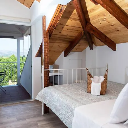 Countryside Loft - Inachos Holiday home *