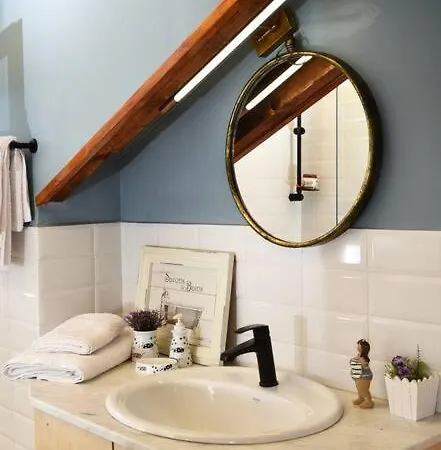 Countryside Loft - Inachos