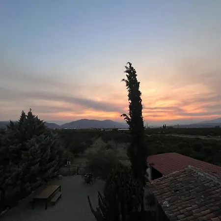 Countryside Loft - Inachos 펜션