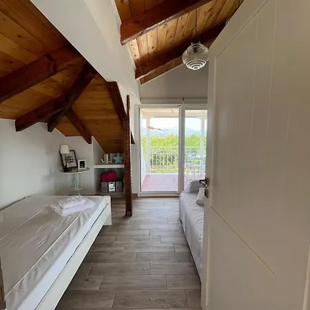 펜션 Countryside Loft - Inachos *