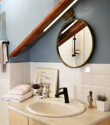 Countryside Loft - Inachos